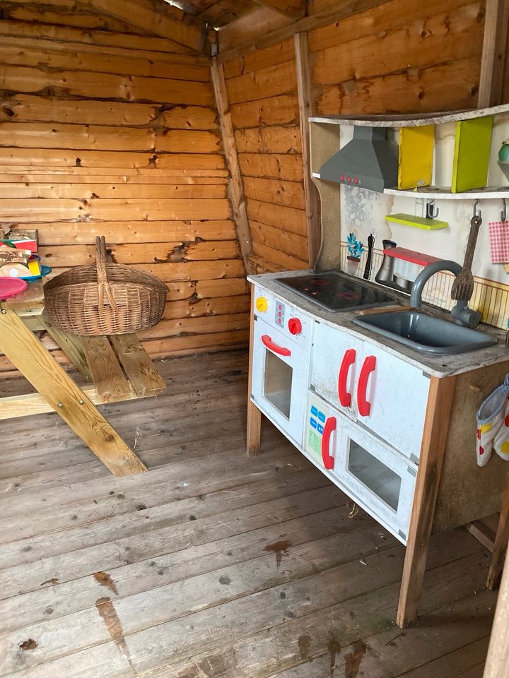 Spielehaus groß/Kinder Zirkuswagen in Pfarrkirchen