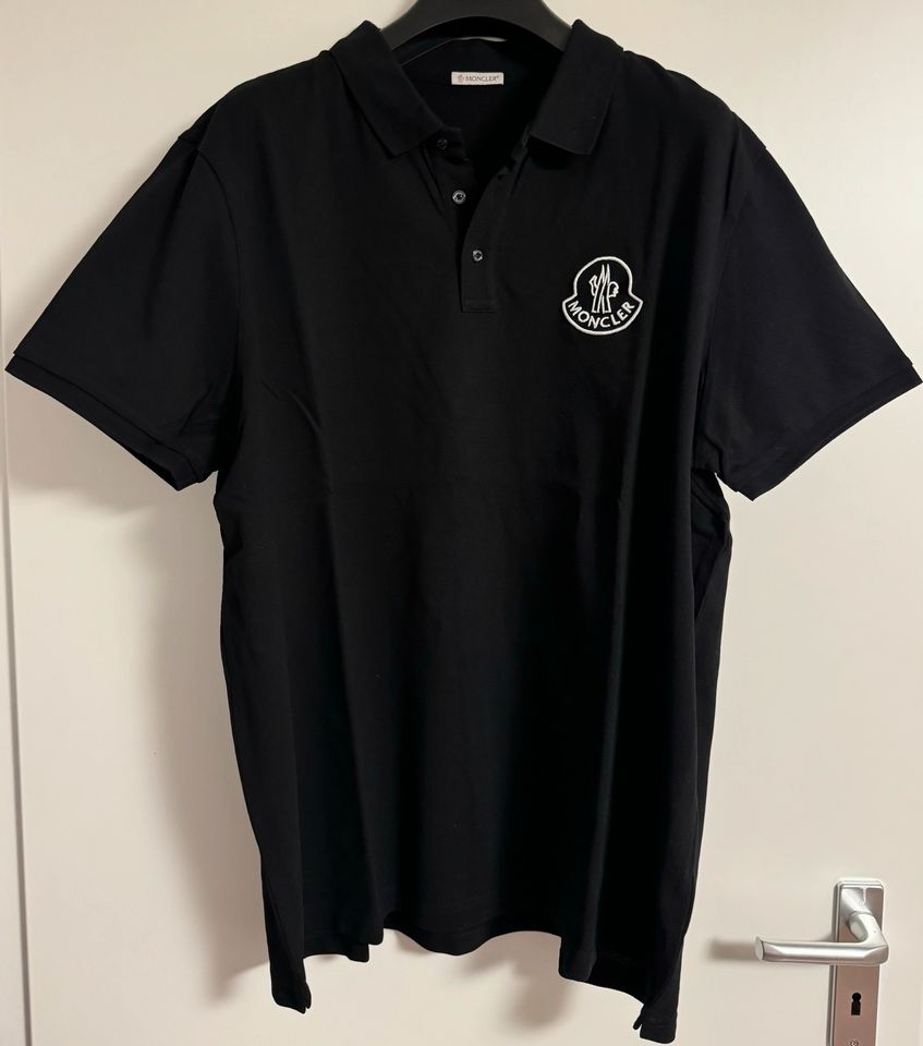 Moncler Polo Shirt xxxl schwarz in Göppingen