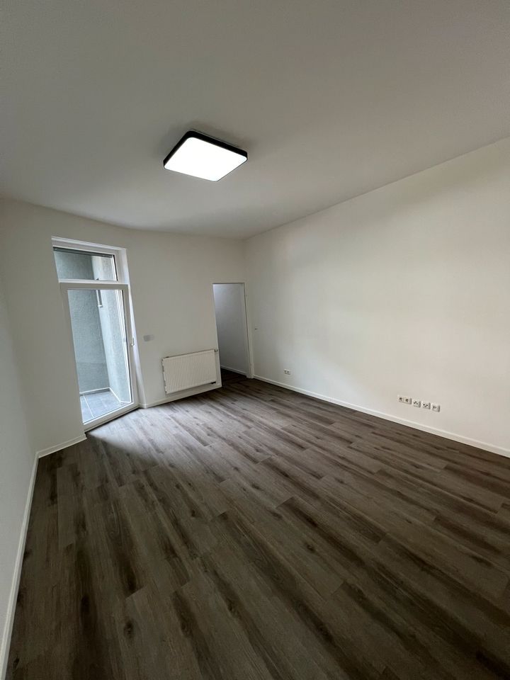 Kernsanierte Erdgeschosswohnung mit Terasse und Küche in 46149 OB in Oberhausen