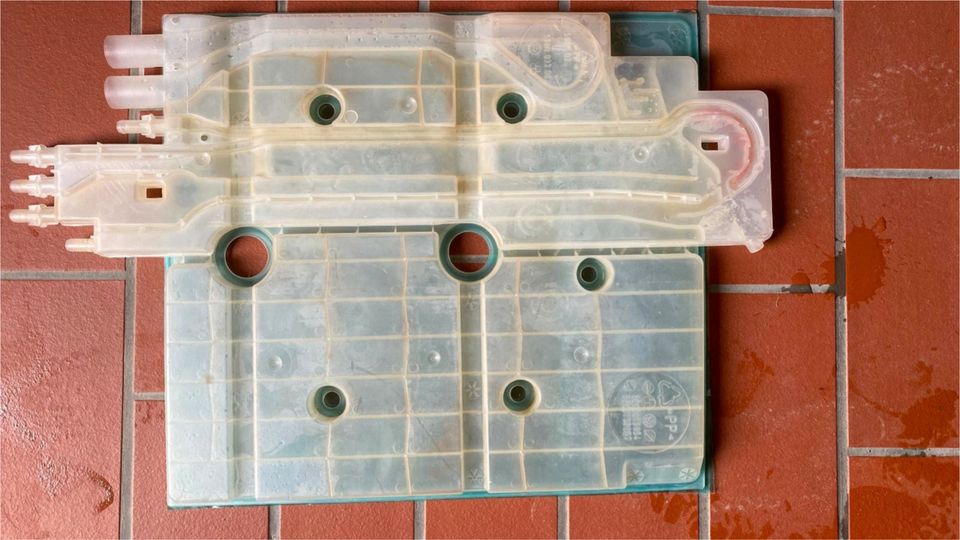 Wassertasche Regenerierdosierung für Geschirrspüler Bosch in Uelzen