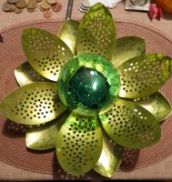 Solithia Grüne Kugel in Metall Blumen Design neu Nordrhein-Westfalen - Marl Vorschau