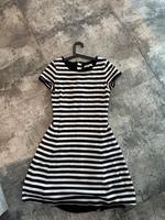 Kleid schwarz weiß gestreift XS/34 Bayern - Memmingen Vorschau