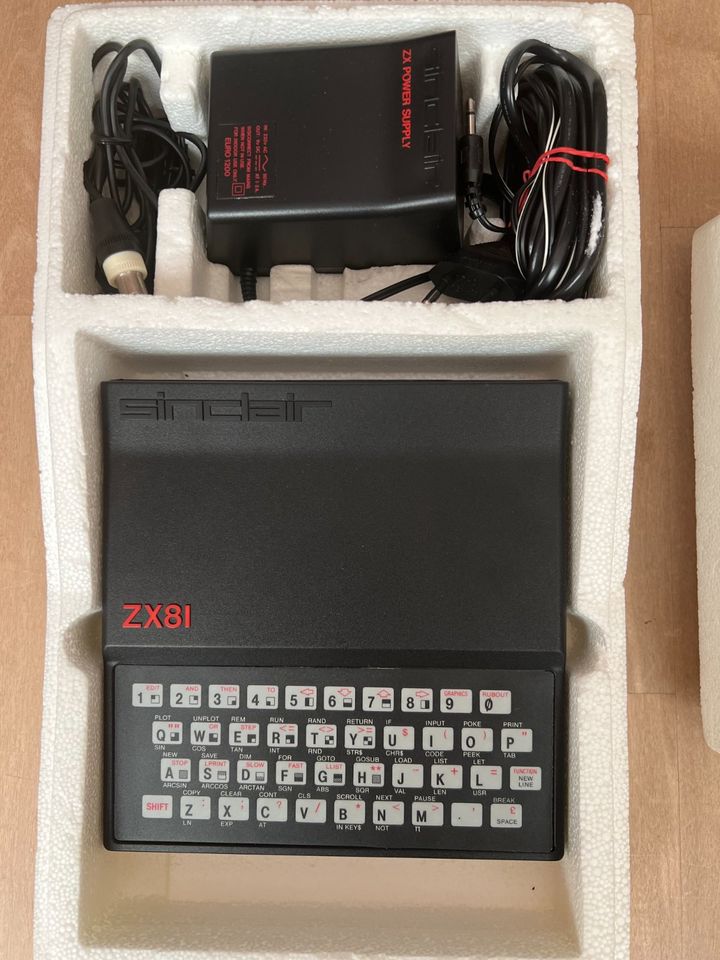Sinclair ZX81 Personal Computer fast in OVP in Hamburg