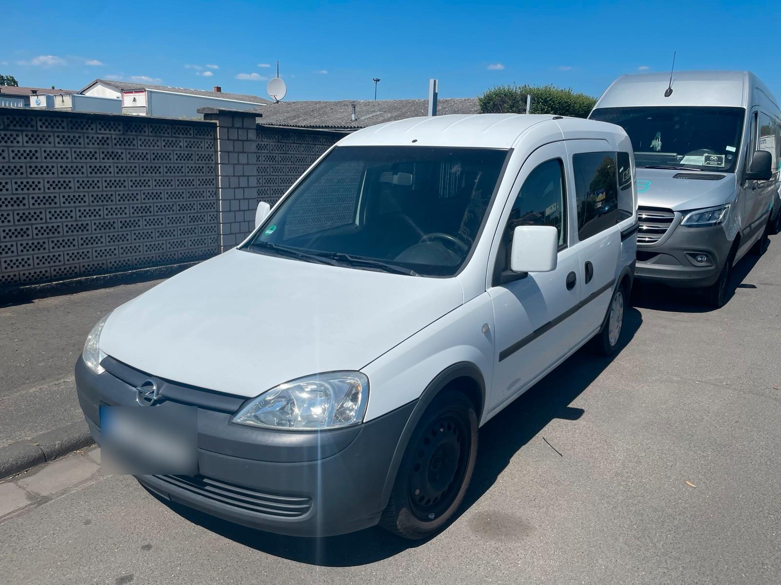 Abbildung des Autos Opel combo zu verkaufen