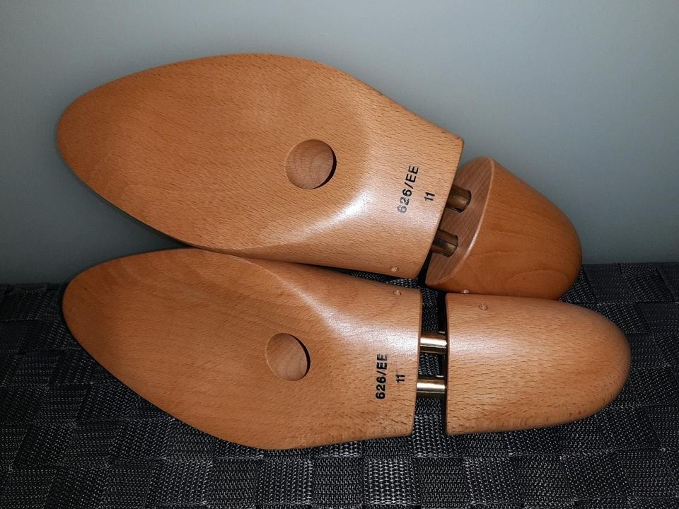 John Lobb Schuhspanner Holz Größe 11 EE in Unterföhring