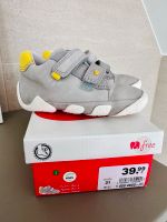 Baby Sneaker Elefanten Klettschuhe Gr. 21 Nordrhein-Westfalen - Delbrück Vorschau