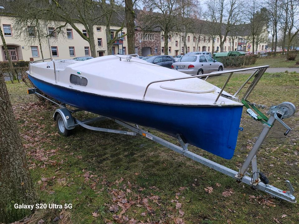 Verkaufe ich ein EXsegelboot in Kassel