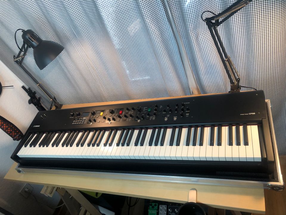 Yamaha CP88 (Stage Piano) + Flight Case in Frankfurt am Main
