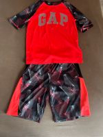 GAP Shorts und T-Shirt 128 Bayern - Oberstaufen Vorschau