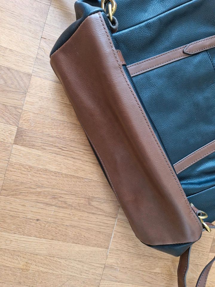 Tasche Rucksack Damen schwarz braun Leder Fossil in Bayern - Würzburg |  eBay Kleinanzeigen ist jetzt Kleinanzeigen