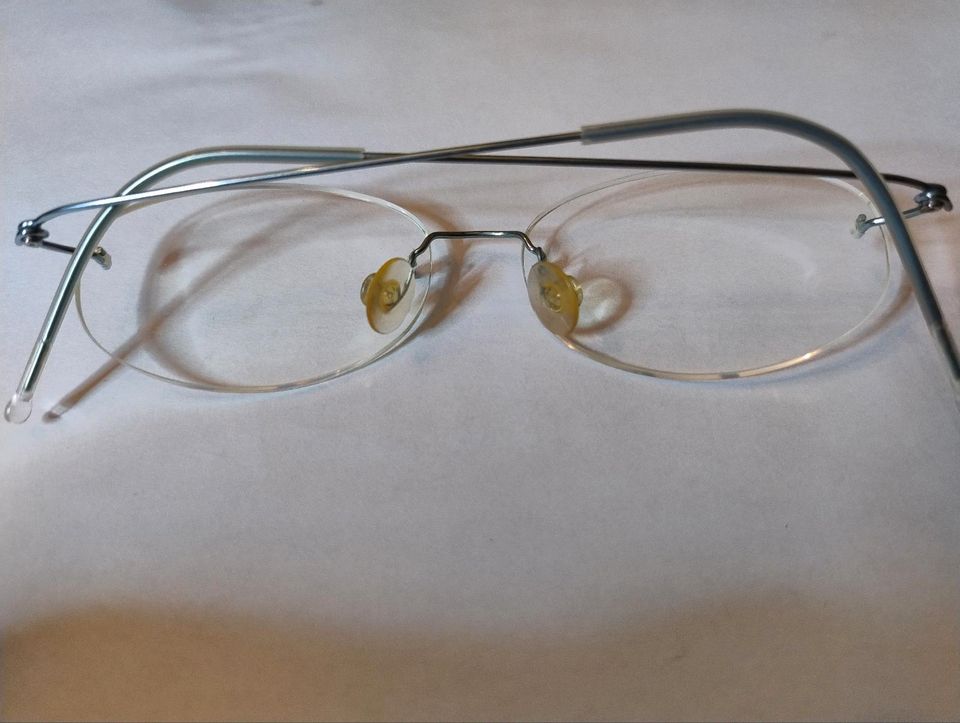 hochwertige Damen-Brille/Brillengestell, Titanium, randlos 130mm in Fürth