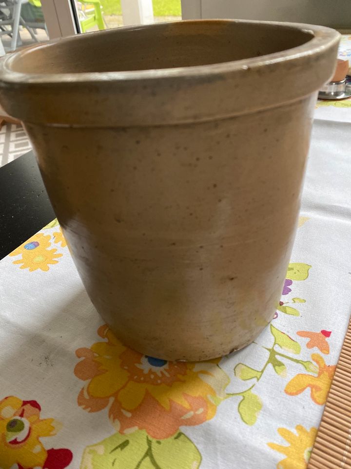 Sauerkrauttopf - Pflanztopf - sehr alt in Menden
