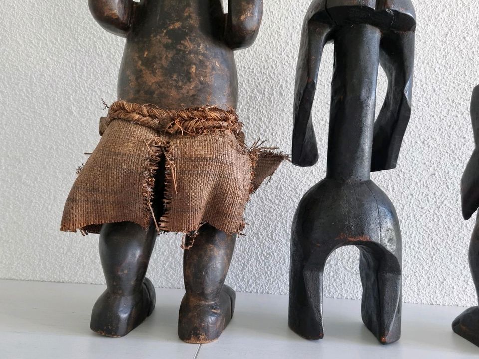 Afrikanische Figuren Statue Figur in Wehr