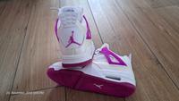 Nike Schuhe-Jordan 4 Retro Hyper Violet Niedersachsen - Cappeln (Oldenburg) Vorschau
