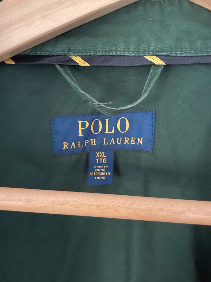 WIE NEU - Ralph Lauren Jacke in grün in München