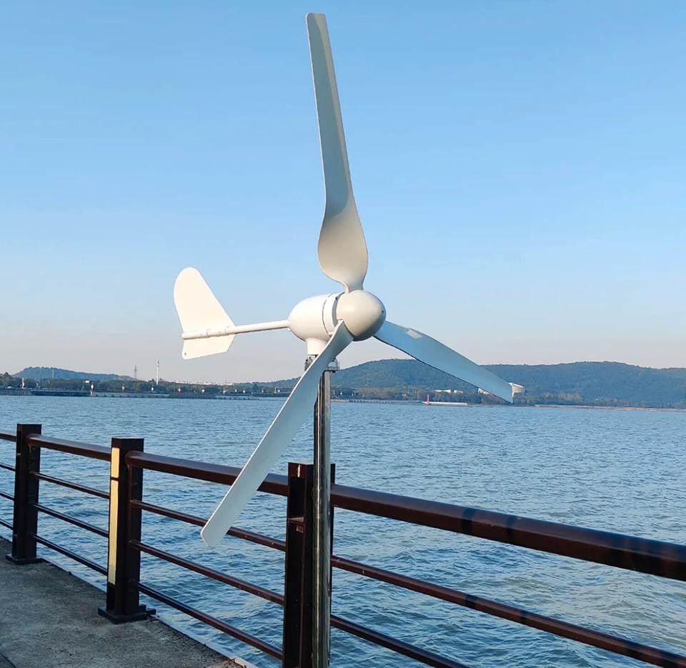 1000W Windkraftanlage 24V Windgenerator Windturbine Windrad NEU in Weilburg