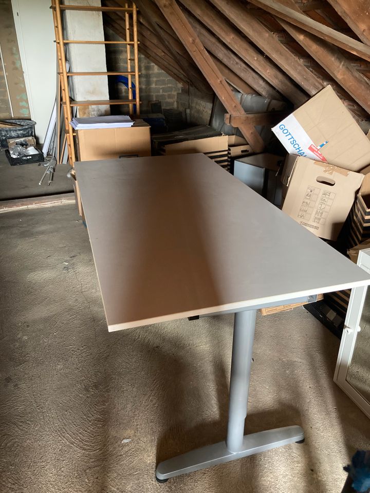 Ikea Schreibtisch weiß, Metallfüße in Köln