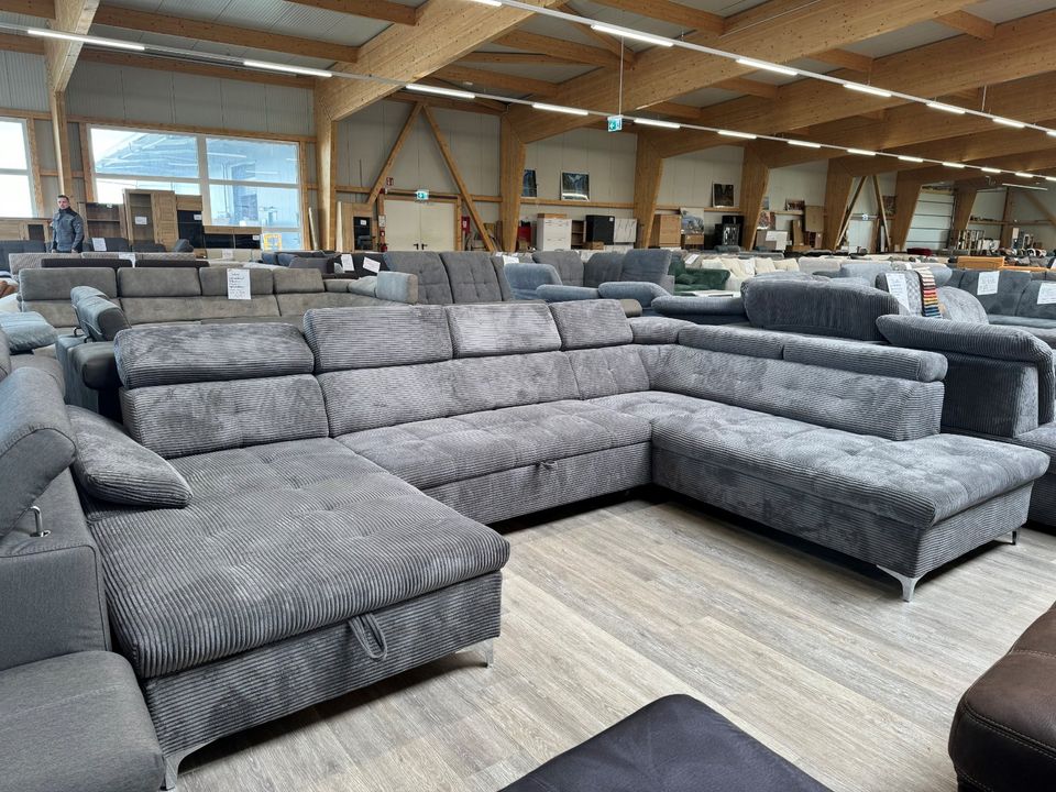 Wohnlandschaft Bett-Funktion 3 Farben Sofa Cord UVP 2499,- NEU in Dortmund