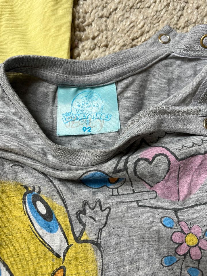 T-shirt 92 98 104 Geburtstag Zahl Peppa tweety Einhorn H&M ernsti in Hohen Neuendorf