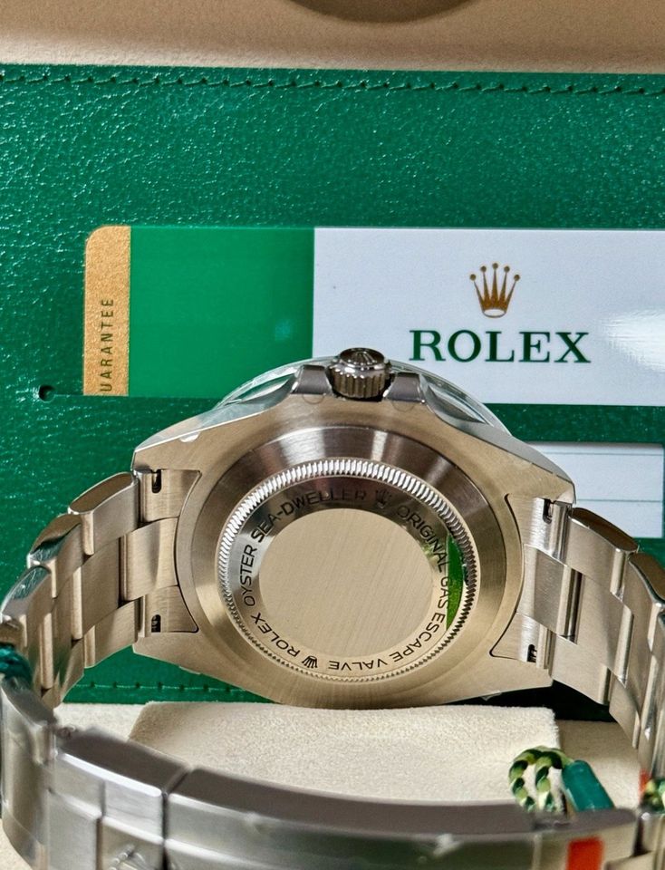 Rolex Sea Dweller 126600, Rotschrift! LC100! Neu, verklebt, 2017! in Garmisch-Partenkirchen