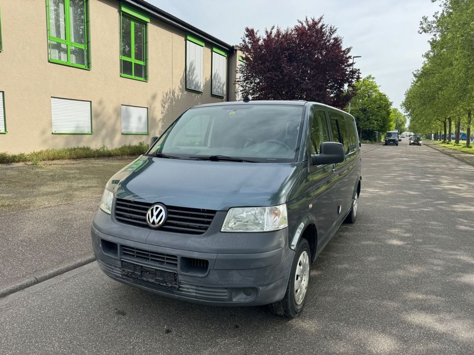 Volkswagen T5 Transporter Kasten-Kombi Kasten 4Motion lang in Lahr (Schwarzwald)