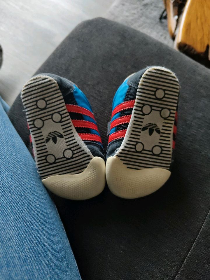 Babyschuhe Adidas Gr. 20 in Worbis