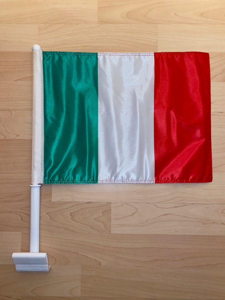 Italien Italia Auto Flagge Fahne Bandiera Squadra Azzurra in Frankfurt am Main
