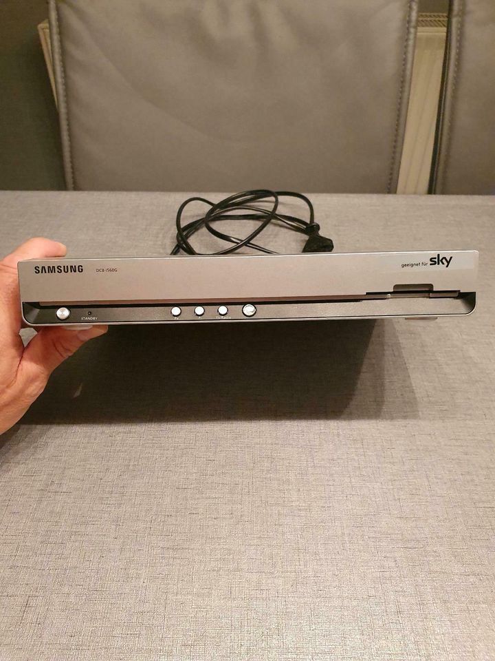 Samsung DCB-1560G Sky Receiver in Silber in Cottbus