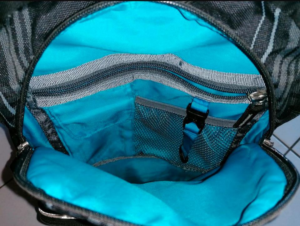 Deuter Ypsilon Schul-Rucksack, schwarz grau blau in Hütten 