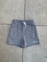 Reserviert Olga* H&M Sweat Shorts Gr. 13 München - Bogenhausen Vorschau