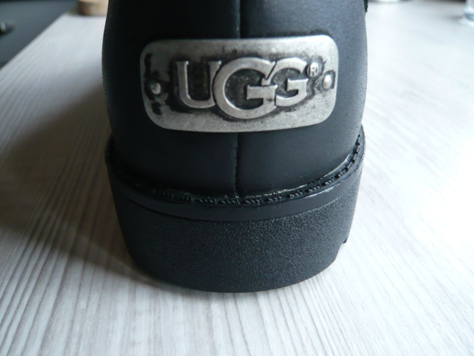 UGG Boots Gr. 36/37 NEU im Karton in Wipperfürth