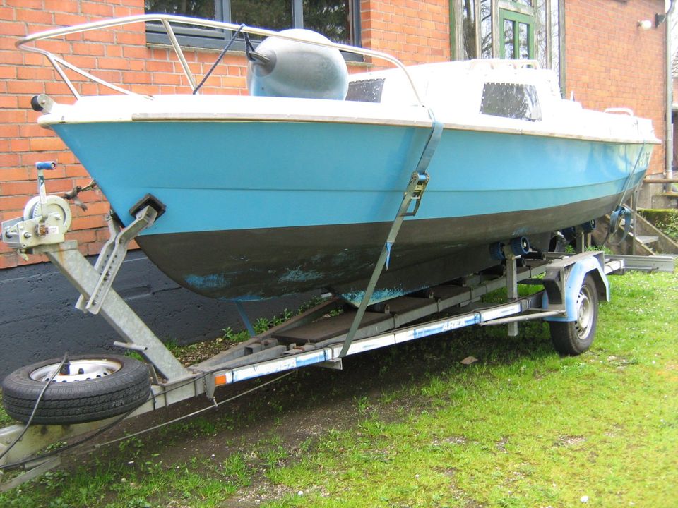 Boot, Kajütboot mit Trailer, Führerscheinfrei, Dieselmotor in Uedem