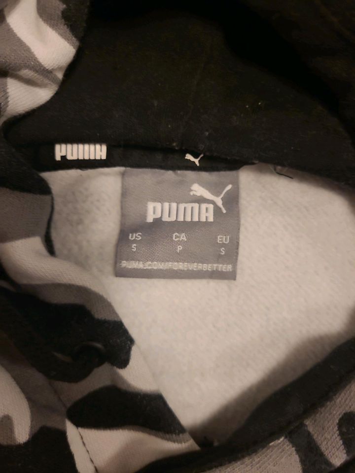 Kaum getragener Herren Puma Kaputzenpulli in Bremen