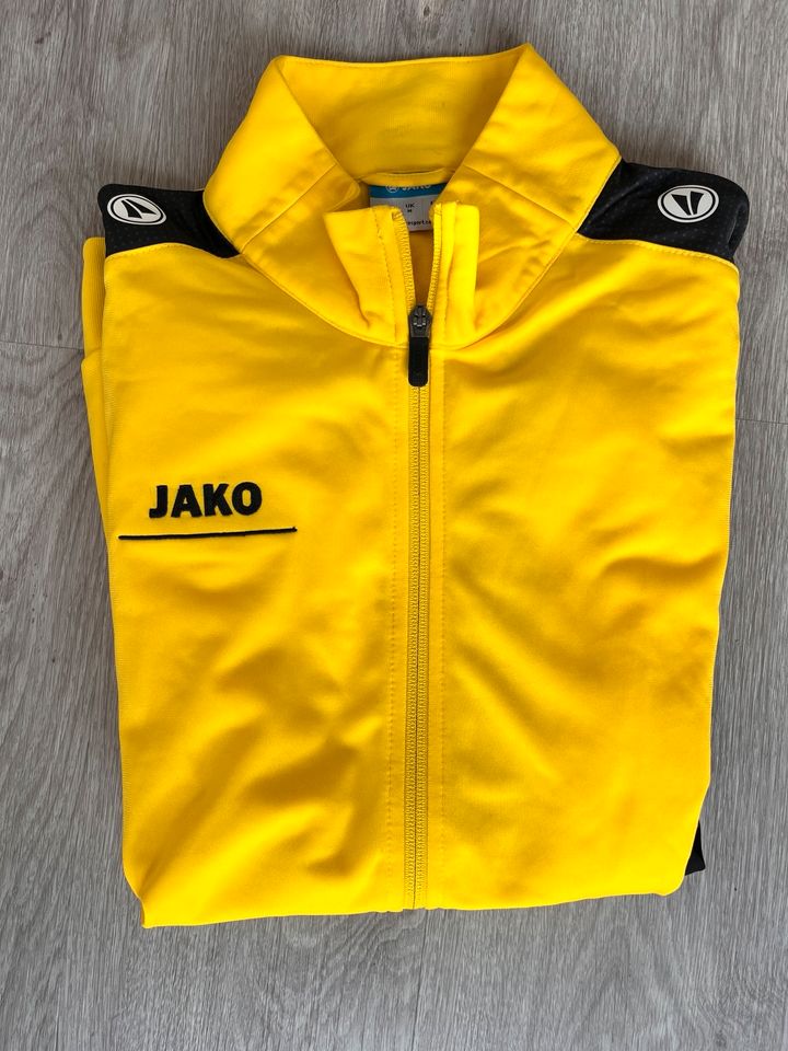 Trainingsjacke Jako L in Kriftel