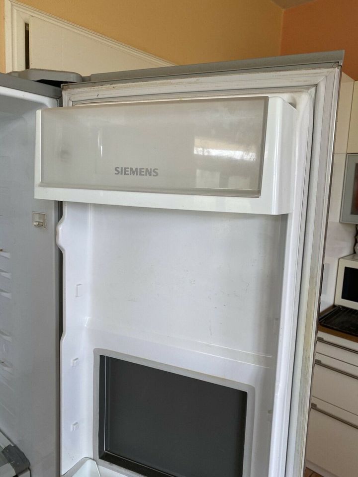 Siemens KA60NA40 /04 Kühlschrank side by side Türfach in Kreis Ostholstein  - Eutin | Kühlschrank & Gefrierschrank gebraucht kaufen | eBay  Kleinanzeigen ist jetzt Kleinanzeigen