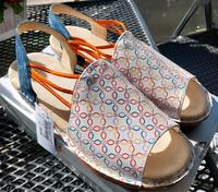 Farbenfrohe Neue  ARA Sandalen Gr.41 Nordrhein-Westfalen - Düren Vorschau