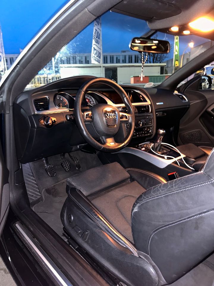 Audi A5 Coupé S-Line Verdacht auf Motorschaden in Gelsenkirchen