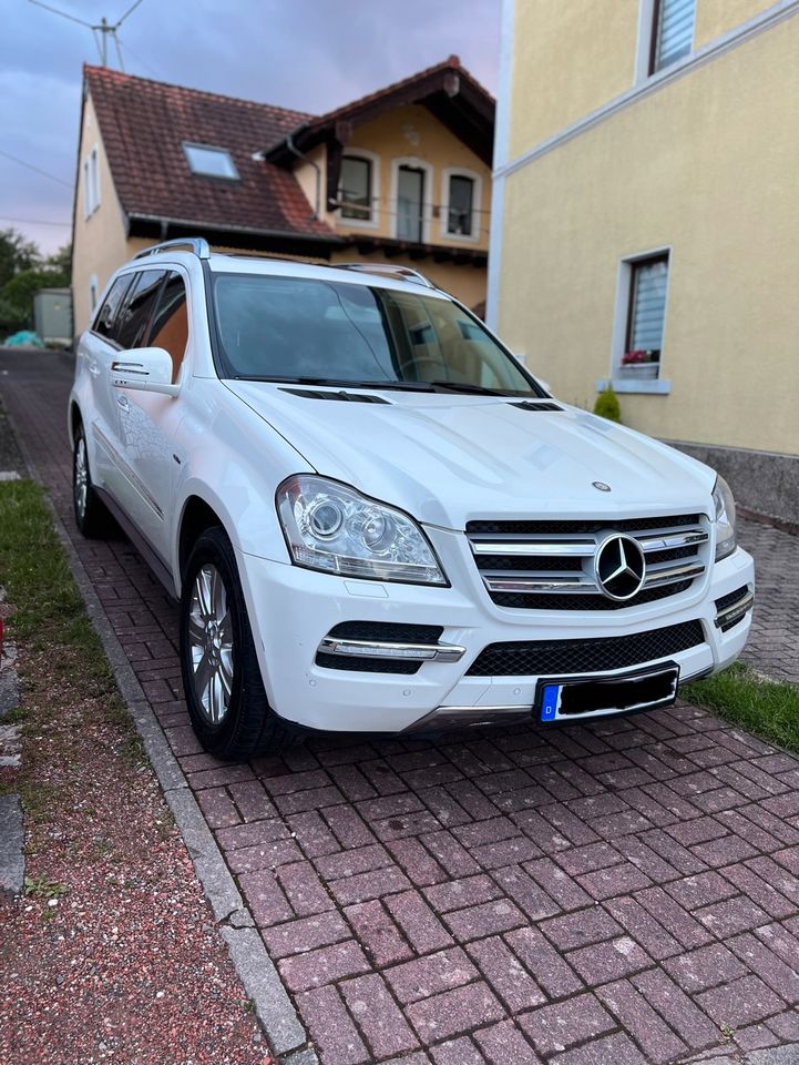 ⚠️ Kfz Aufbereitung / Politur / Innenreinigung / Leder & Polster in Merchweiler