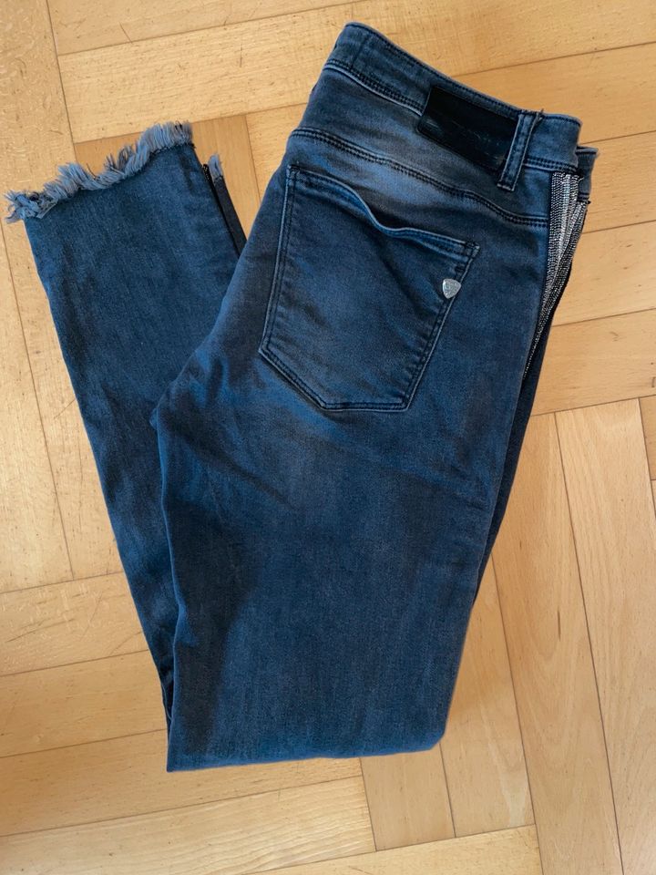 Zhrill Jeans Gr. 30 XL 42 mega bequem in Emsdetten