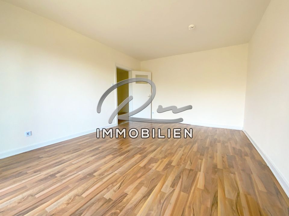 Gute Rendite! TOP vermietete und renovierte 3-Zimmerwohnung ca. 70m² mit Balkon in Hamburg