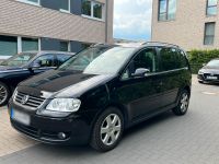 Volkswagen Touran 7-Sitzer 6-Gang Mit Tüv bis 03/2025 Hannover - Misburg-Anderten Vorschau