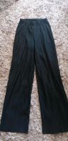 Neu! High Waist Plissee Hose von GinaTricot Schwarz Gr. XS Nordrhein-Westfalen - Warendorf Vorschau