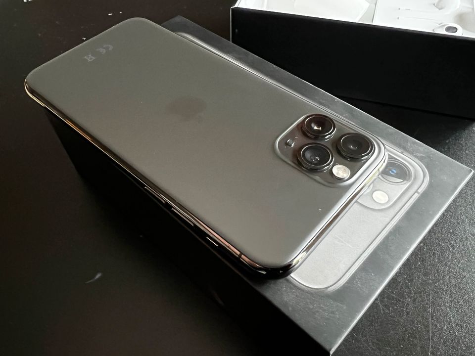 iPhone 11 Pro 256 Gb top Zustand in Verl