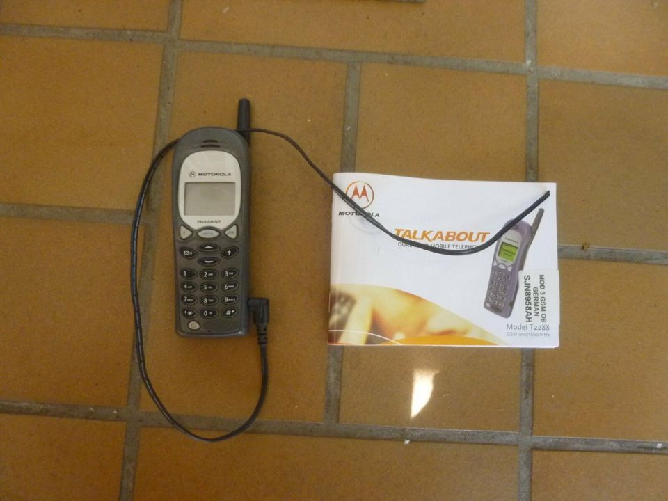 Handy Motorola Talkabout T2288 in Heinsberg