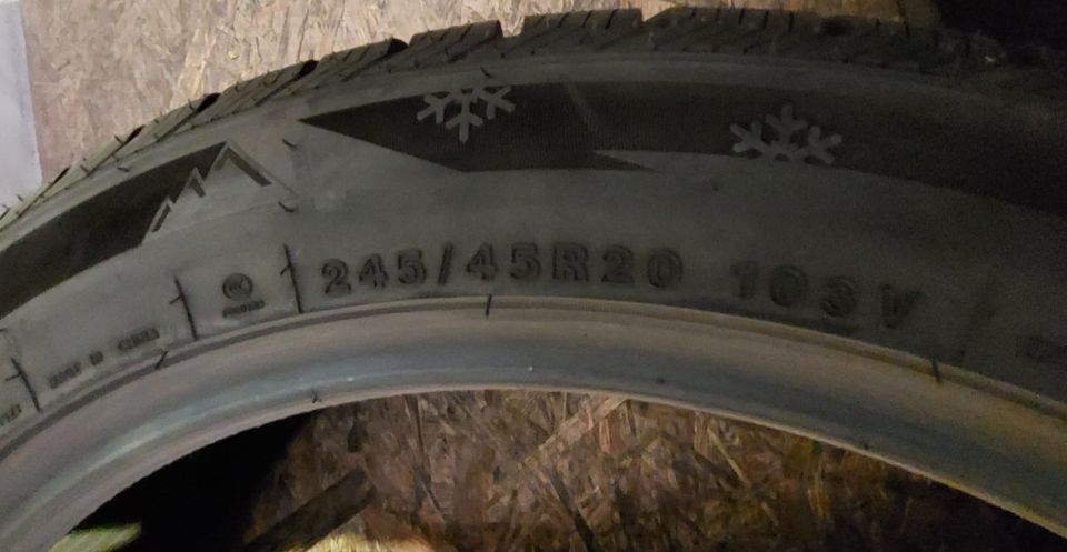 245/45 R20 99V M+S Tristar Snowpower UHP Winterreifen in Hechingen