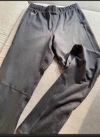 Schwarze Leggings / Lacoste Walle - Handelshäfen Vorschau