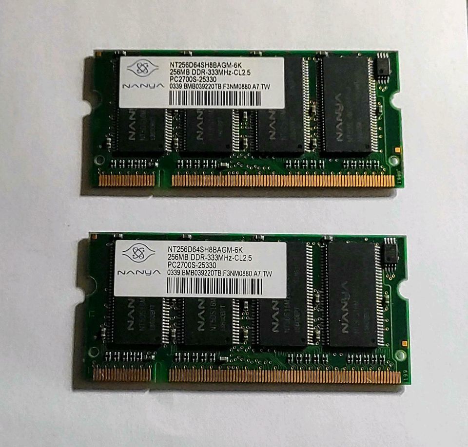 2x Nanya 256MB DDR-333MHz-CL2.5 PC2700S-25330 SO-DIMM RAM in München