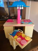 Barbie Küche mit Zubehör aus den 80/90-iger Jahren Hessen - Büdingen Vorschau