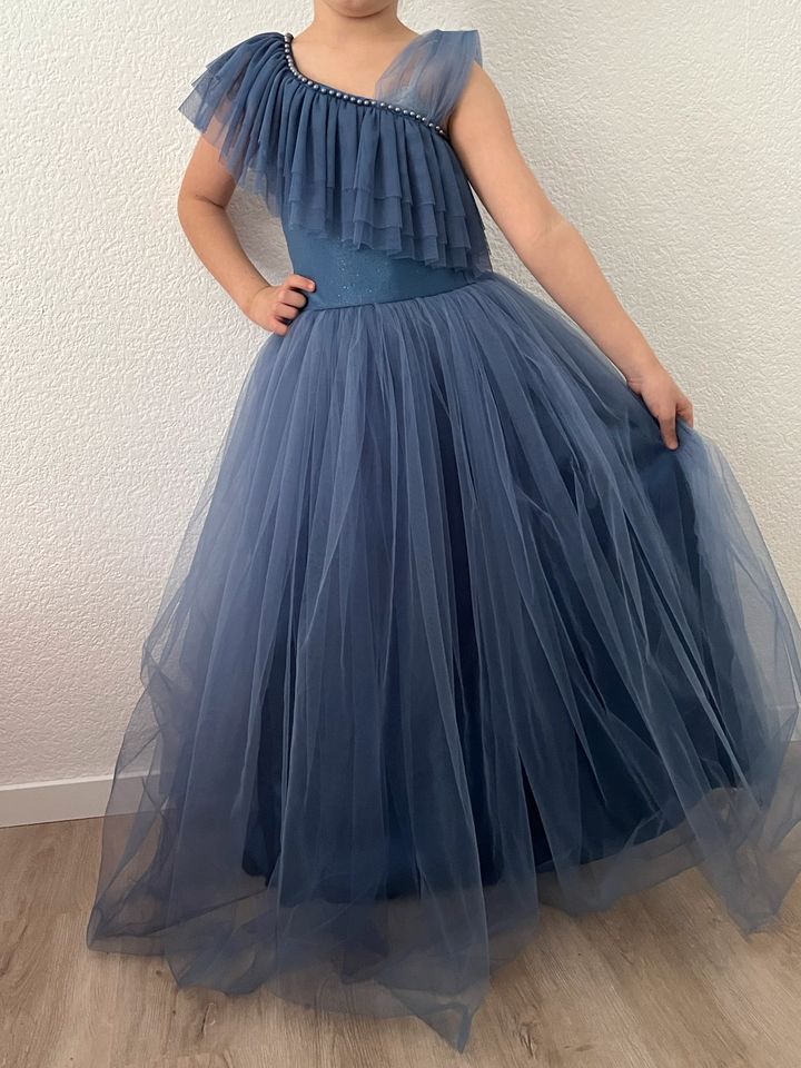 Kleid/ Blumenmädchenkleid in Alsdorf