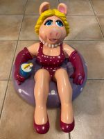 Miss Piggy Schwimmring Jim Henson 1999 Sesamstraße Werbefigur Nordrhein-Westfalen - Kevelaer Vorschau